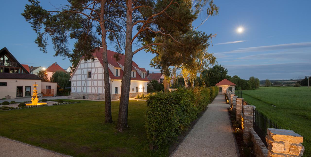 Hotel Dorfmuehle Lehrberg Exterior photo